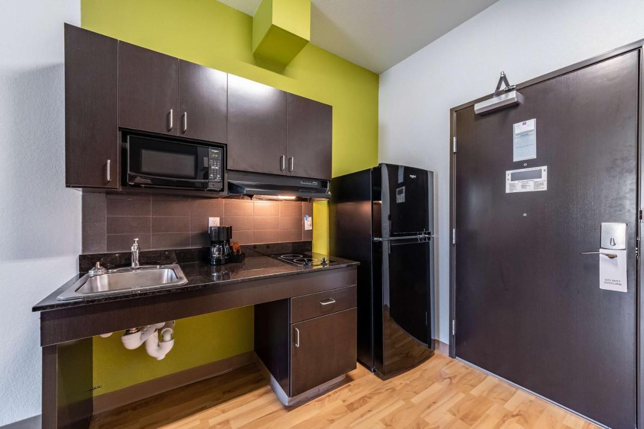 Hotel 6-san Marcos, Tx 4*